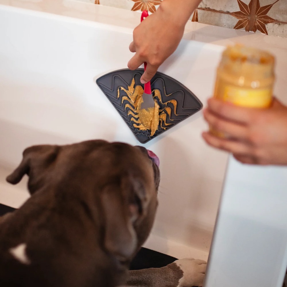 Messy Mutts Silicone Triangle Therapeutic Dog Licking Mat With Suction (Cool Grey)