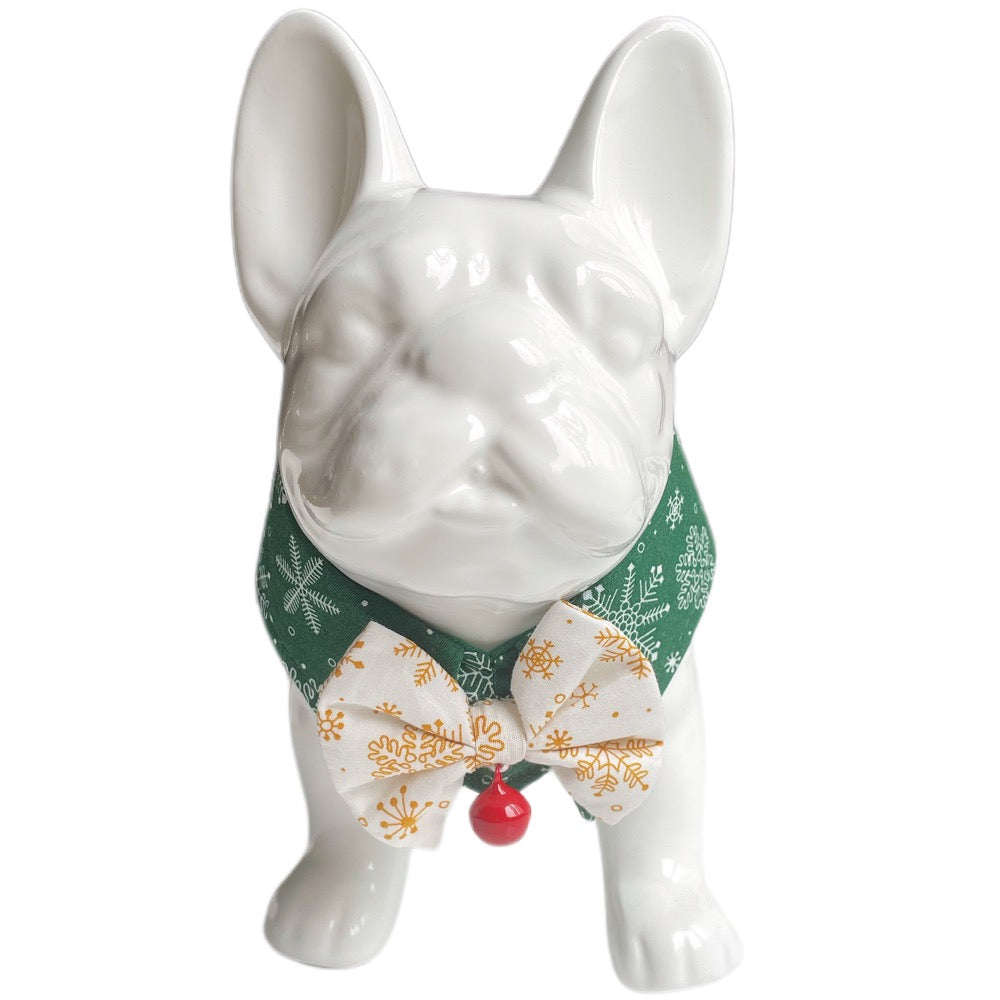 RuffCo Handcrafted Bowtie Button Collar For Cats & Dogs (Green Snowflake) - Kohepets