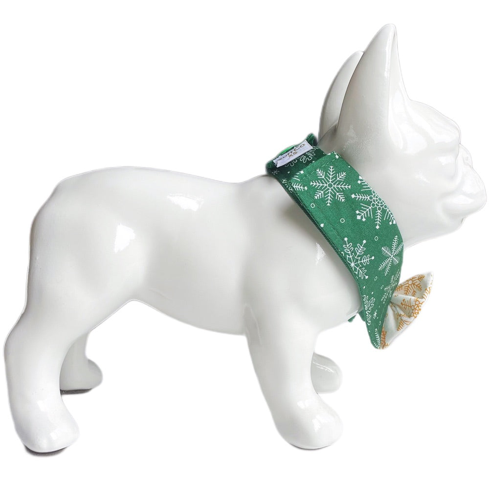 RuffCo Handcrafted Bowtie Button Collar For Cats & Dogs (Green Snowflake) - Kohepets