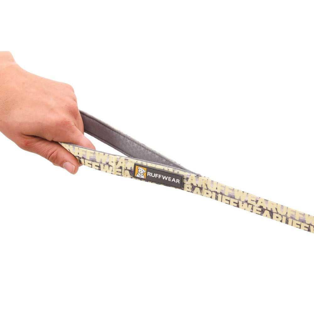 KOHE-VERSARY 10% OFF: Ruffwear Front Range Dog Leash (Mountains Logo)