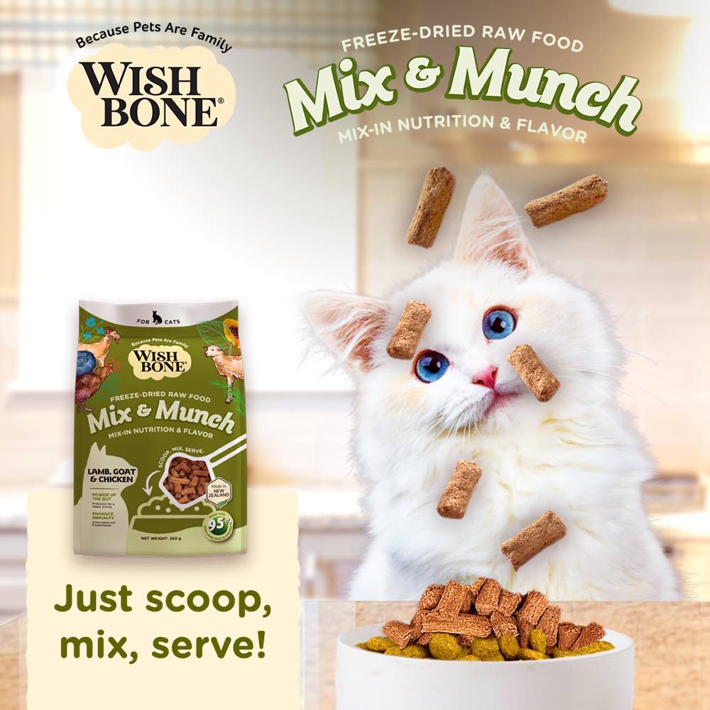 Wishbone Mix & Munch Lamb, Goat & Chicken Grain-Free Freeze-Dried Raw Food Cat Food Topper 350g